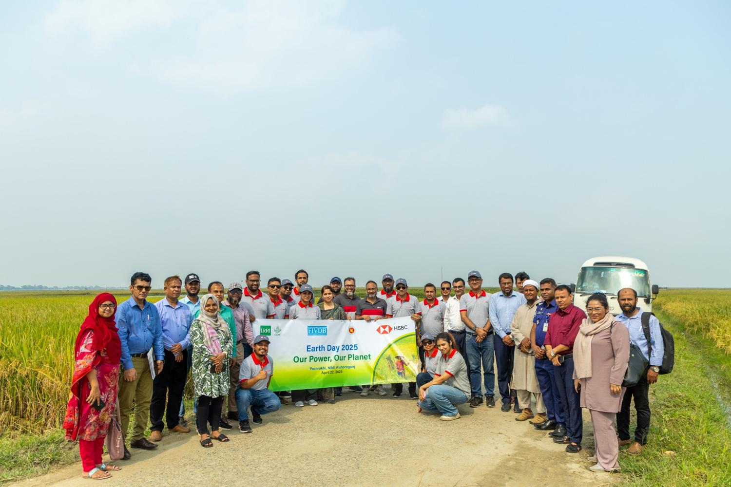 irri-showcases-improved-rice-varieties-and-training-farmers-on-climate-smart-agriculture-story4