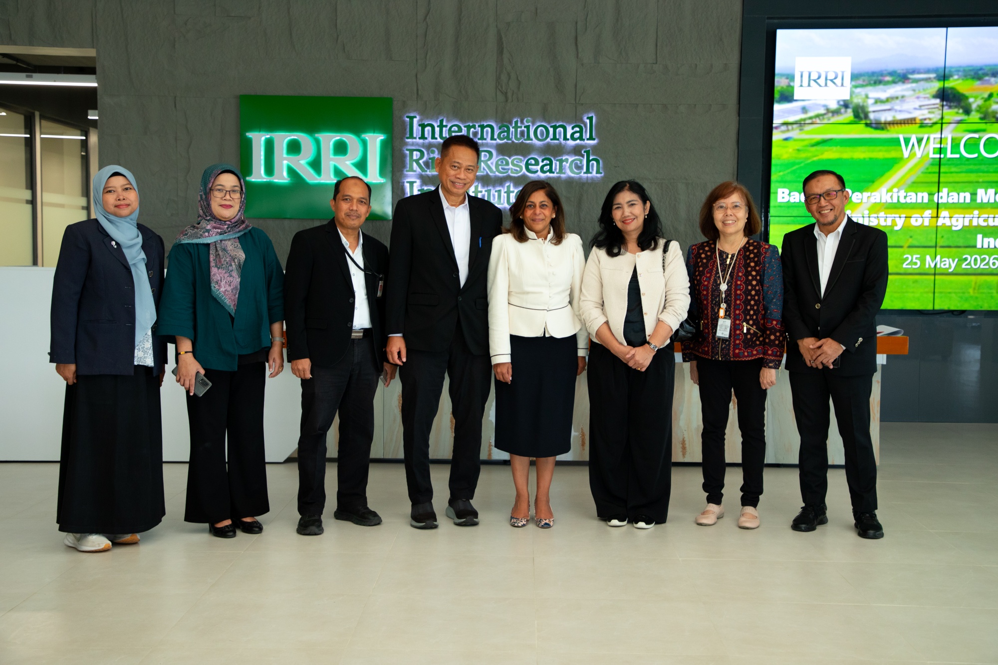 IRRI and BRMP formalize renewed partnership to advance rice research in Indonesia