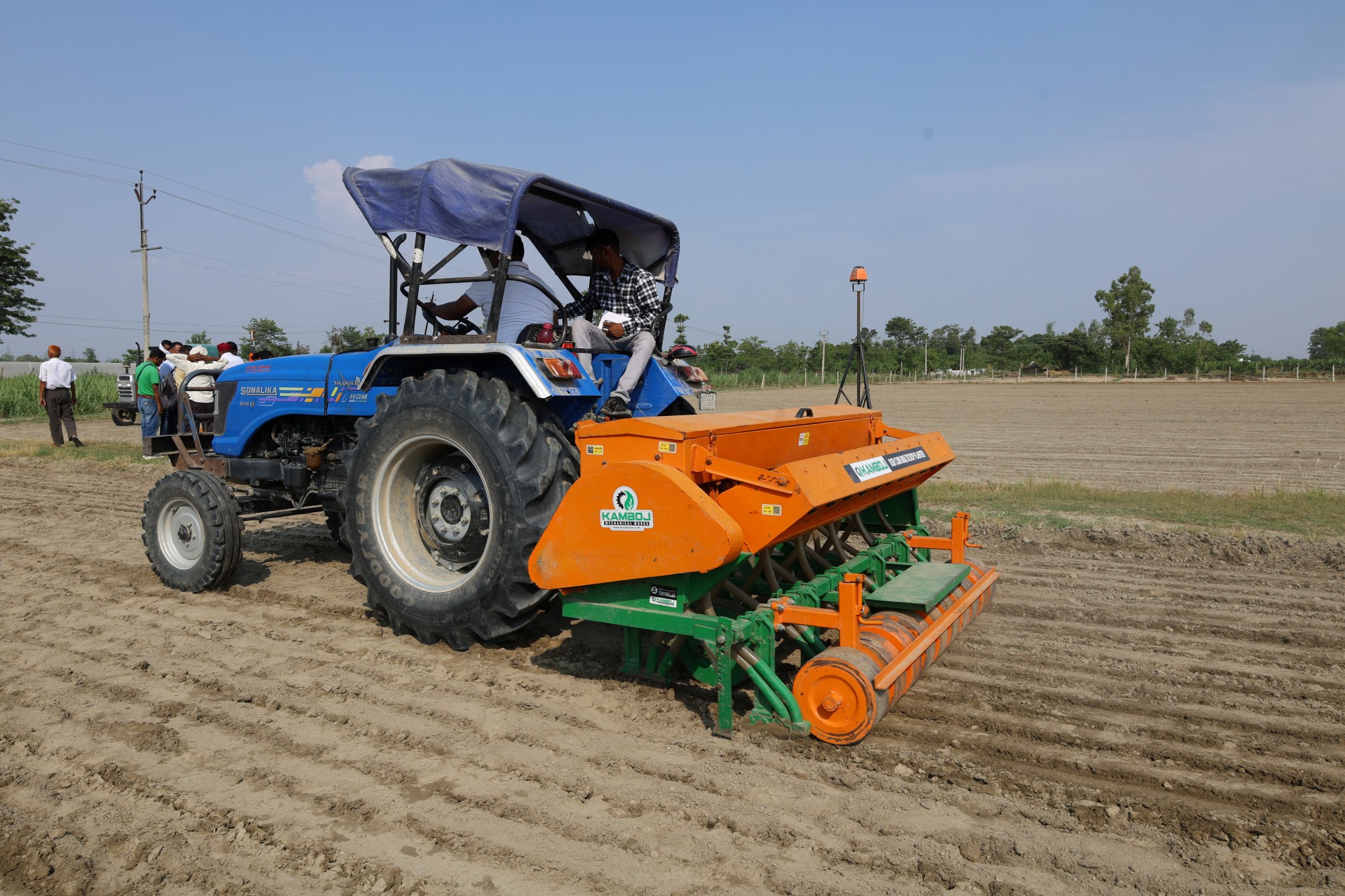 UPAGREES showcases climate-smart agriculture for rice-based livelihoods during World Bank visit banner image