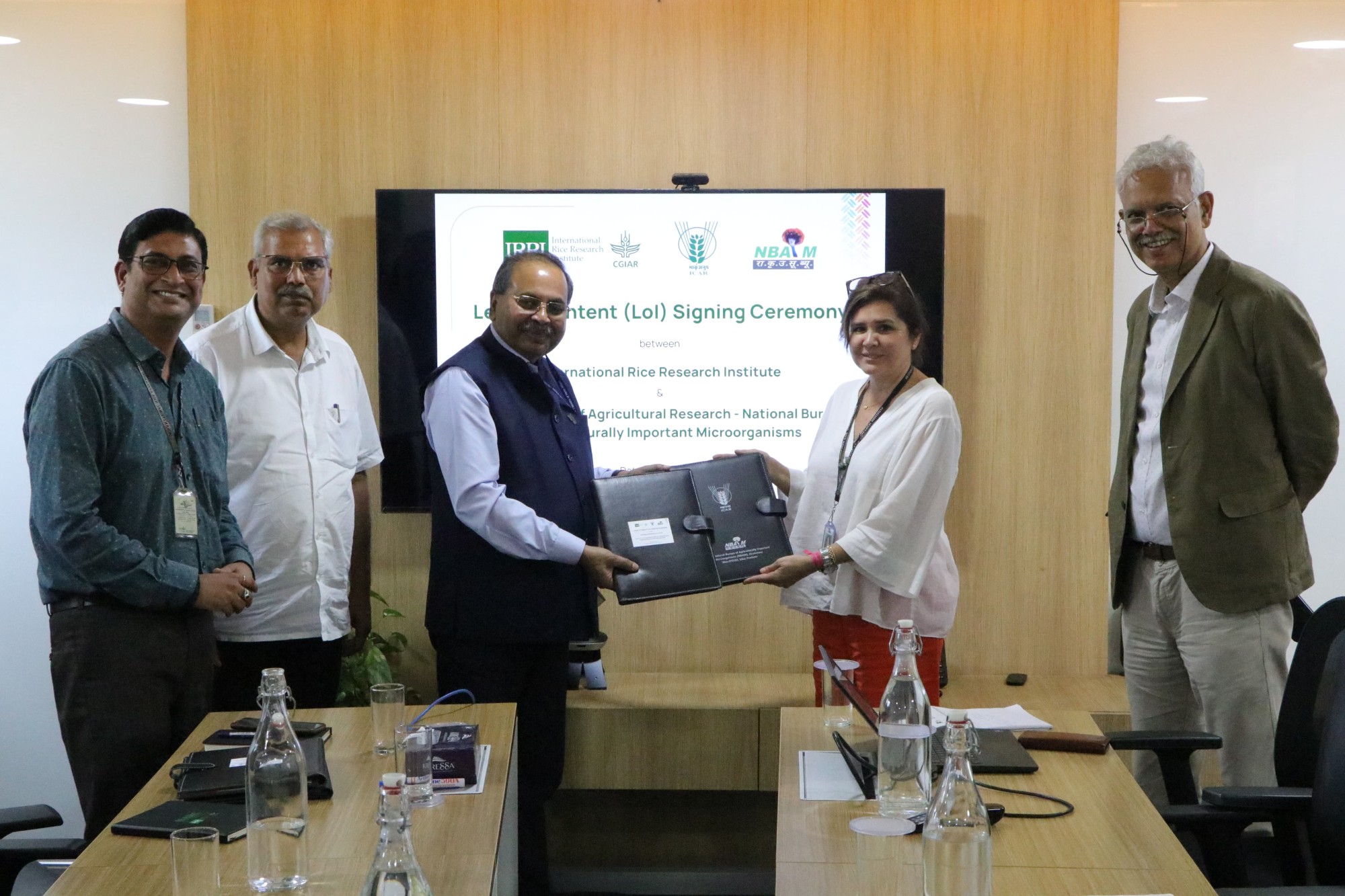 IRRI, NBAIM to advance microbial innovations for improved rice systems in India