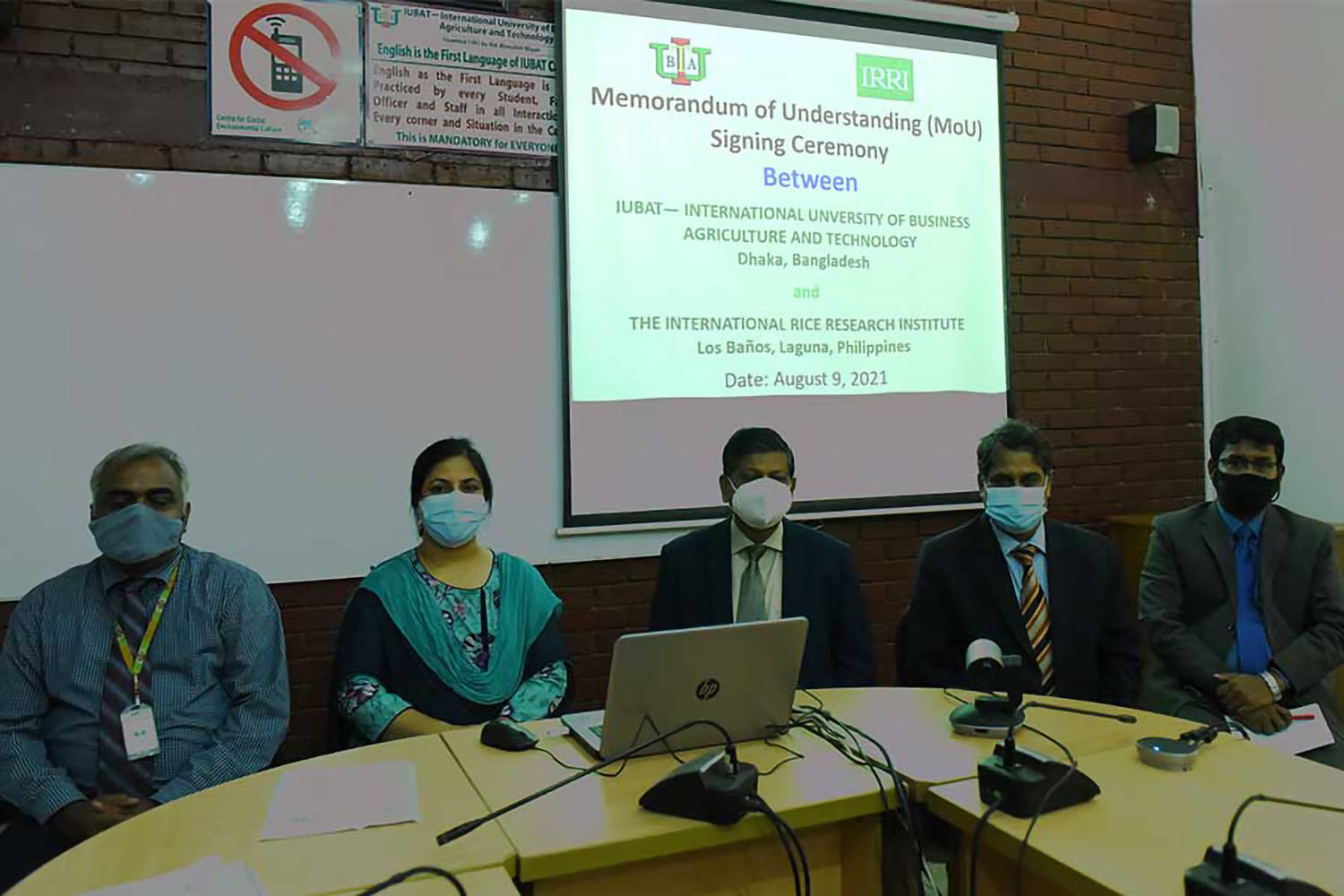 IRRI signs new agreement with IUBAT to further research and academic collaboration for agr...