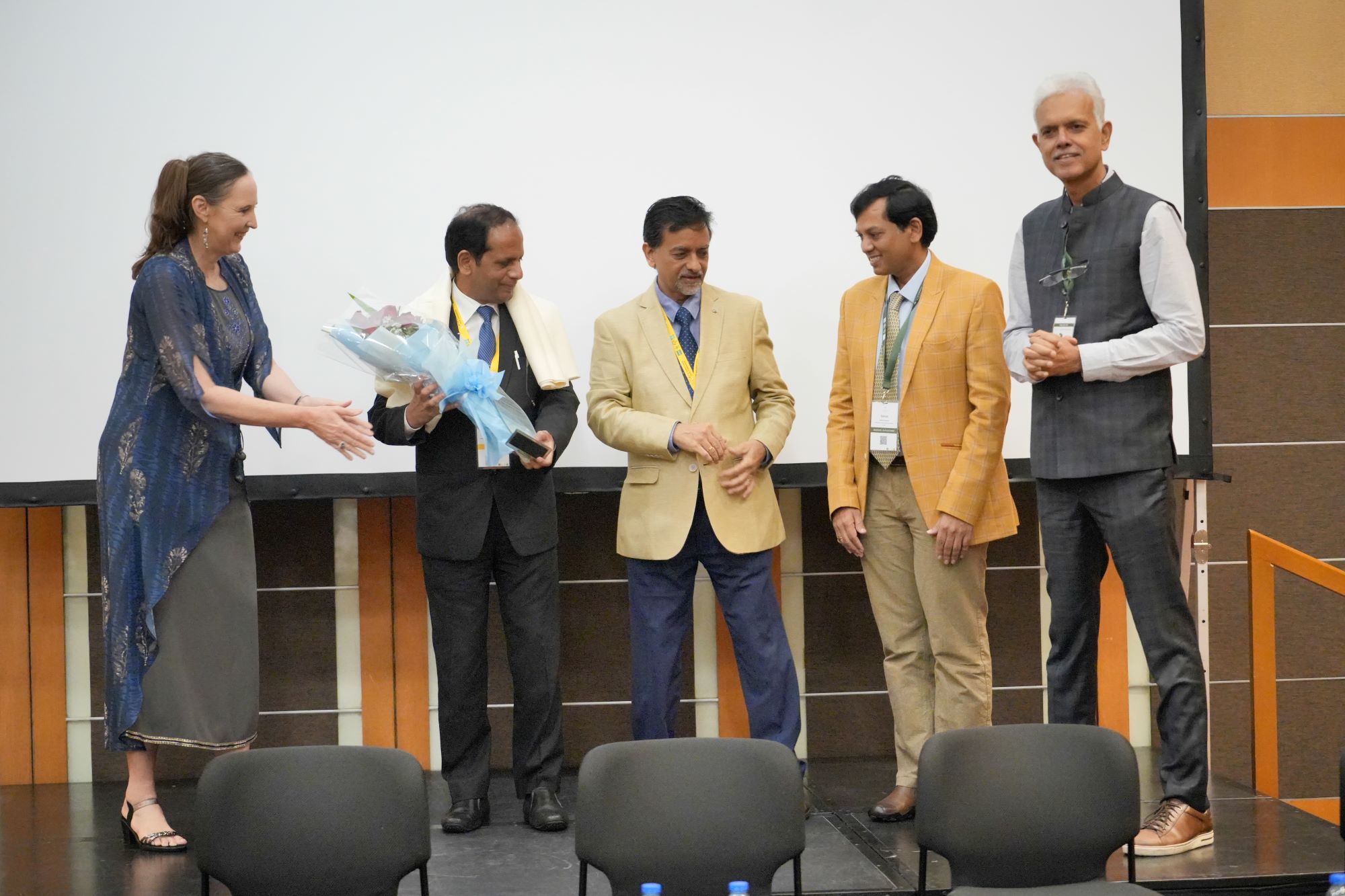 IRRI honors Dr. Himanshu Pathak for his contributions to India’s rice sector at IRC 2023