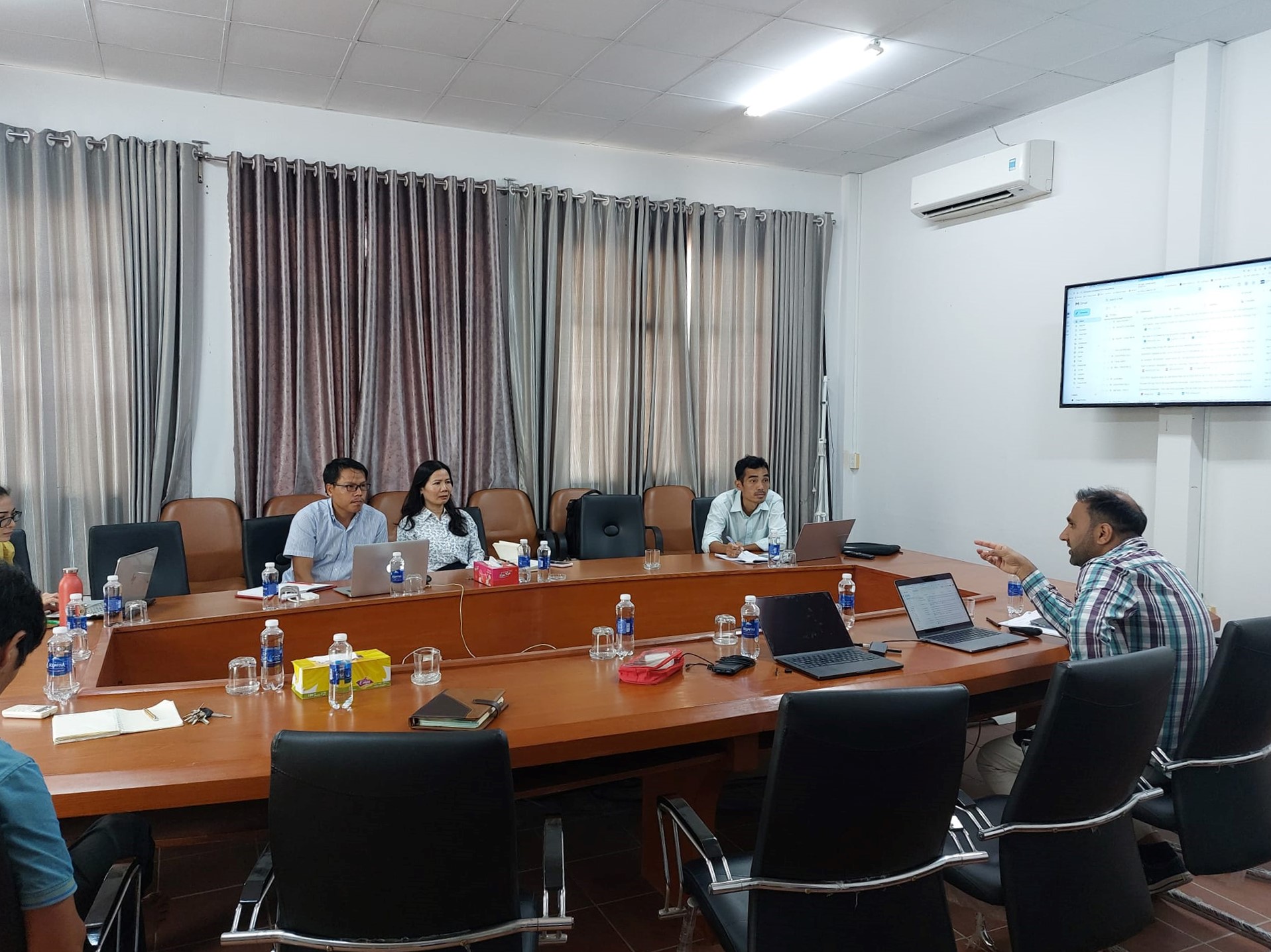 CLRRI and IRRI identify 12 potential salinity-tolerant rice lines for the Cuu Long Delta
