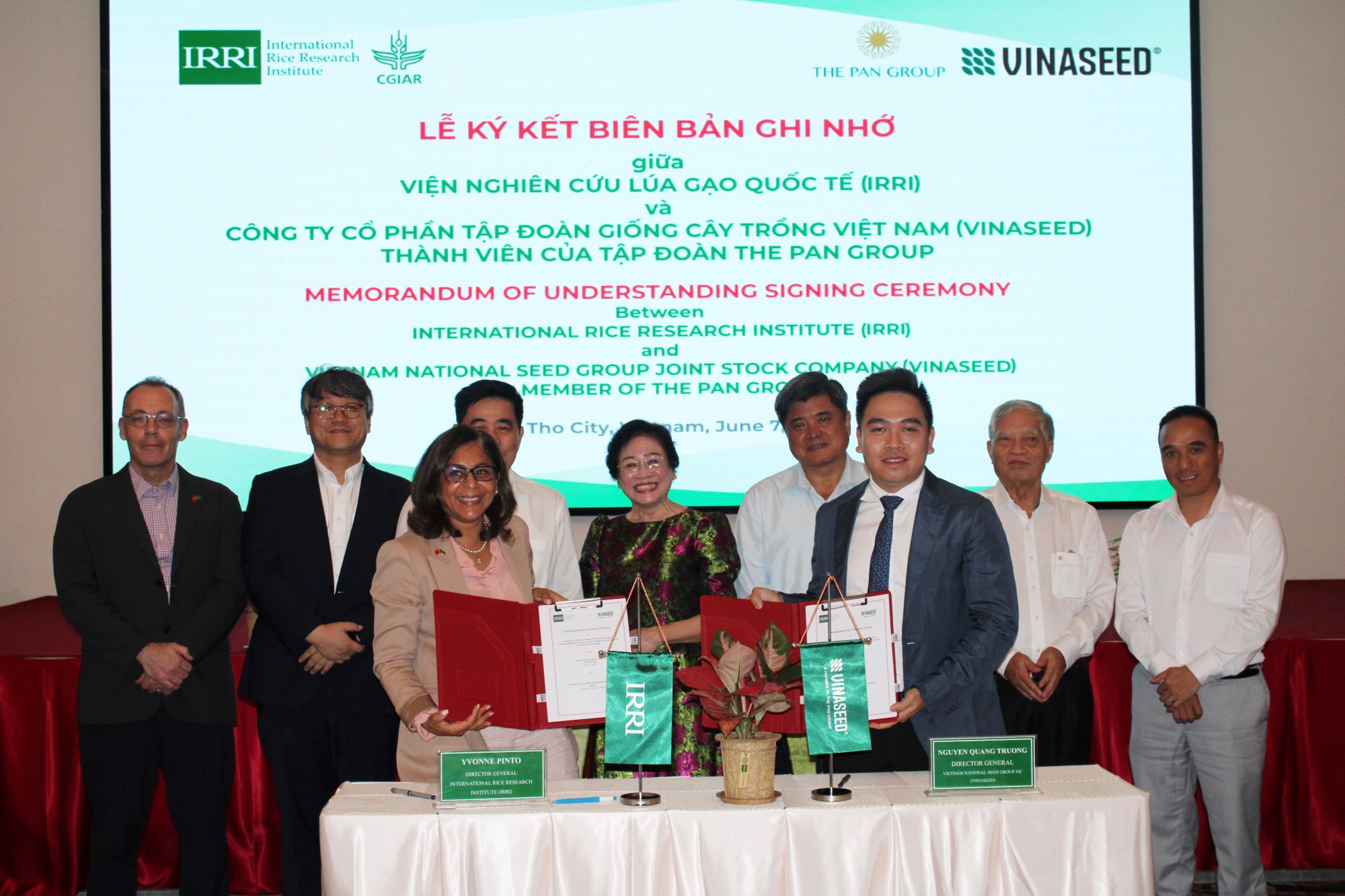 IRRI joins forces with Vietnam Seed Corporation to develop premium rice varieties